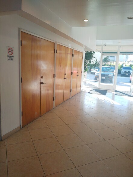 More Photos Of 14623 Hawthorne Blvd, Lawndale Medical For Sale