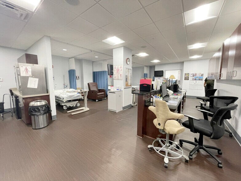 More Photos Of , Naples Office For Sale
