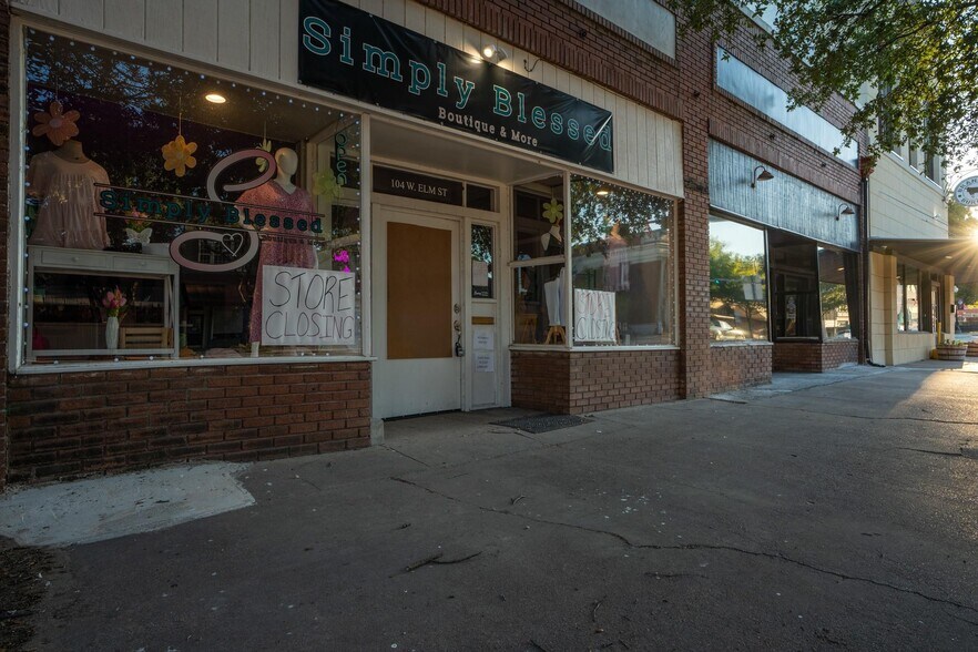 Primary Photo Of 104 W Elm St, Hillsboro Storefront Retail Office For Lease