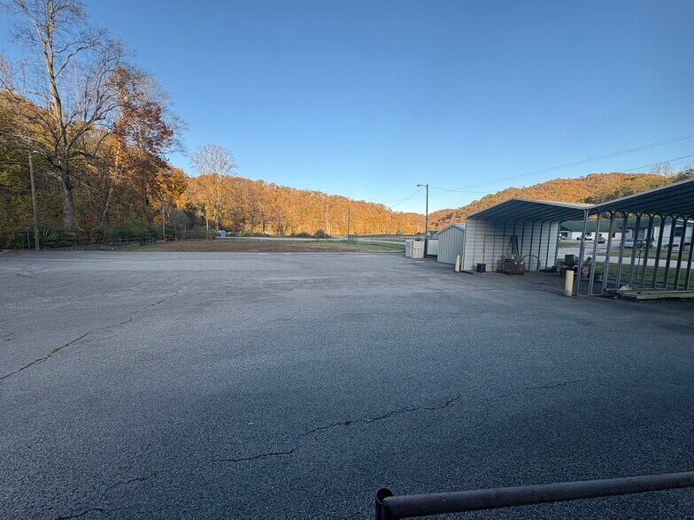 More Photos Of 1255 Lakeside Dr, Jackson Warehouse For Sale