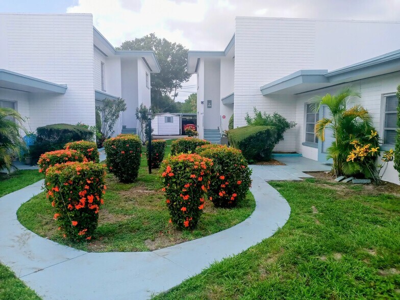 More Photos Of 551 Mehlenbacher Rd, Belleair Bluffs Apartments For Sale