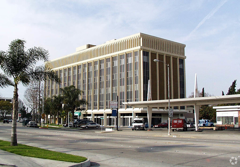 Primary Photo Of 3737 Martin Luther King Jr Blvd, Lynwood Medical For Lease