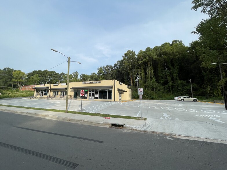 Primary Photo Of 612 Lakeland St, Durham Storefront Retail Office For Lease