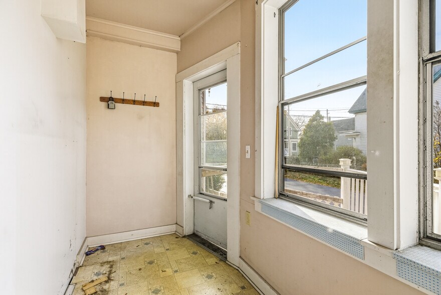 More Photos Of 51 Chestnut St, Rochester Apartments For Sale