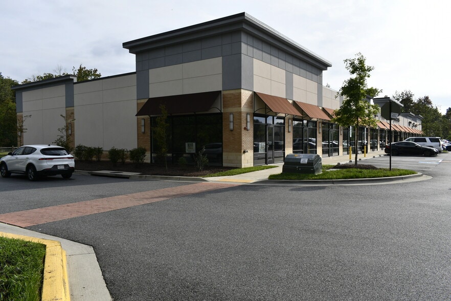 More Photos Of 3716 Crain Hwy, Waldorf Storefront For Lease