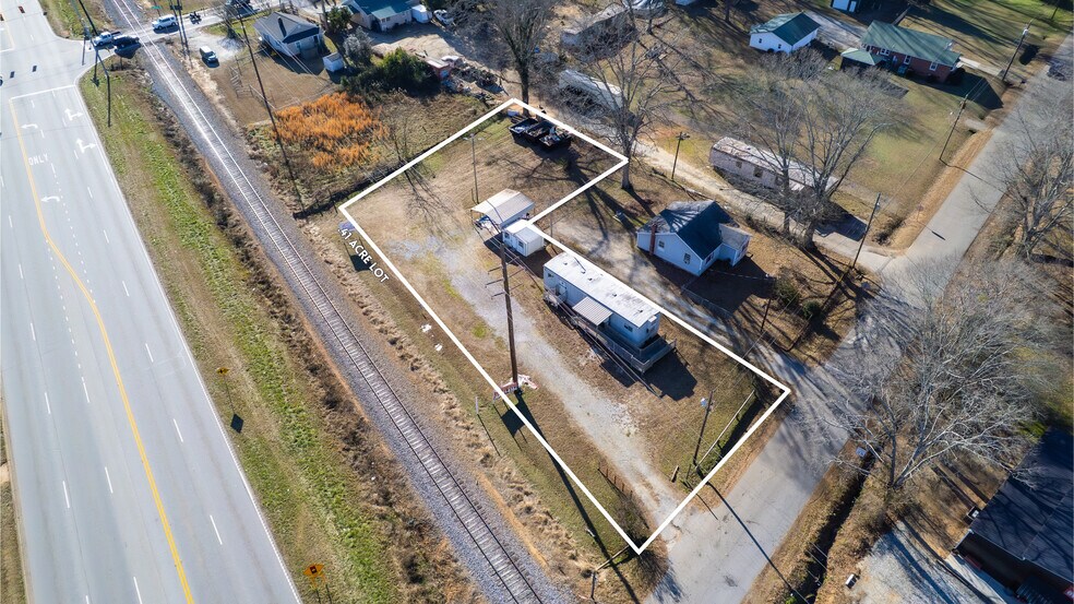 More Photos Of 207 Manley Dr, Anderson Office Residential For Sale