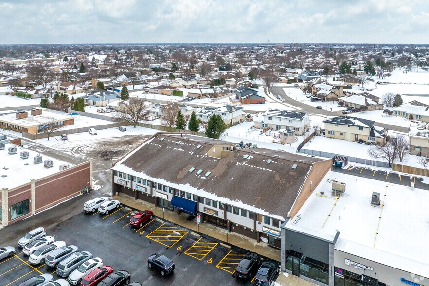 More Photos Of 9031 W 151st St, Orland Park Office For Lease
