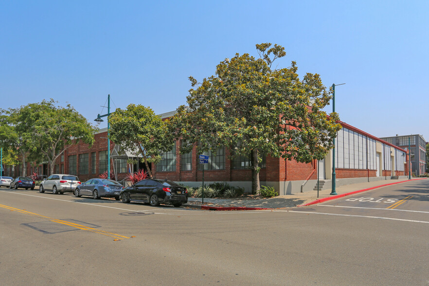 Primary Photo Of 1251-1259 Park Ave, Emeryville Warehouse For Lease