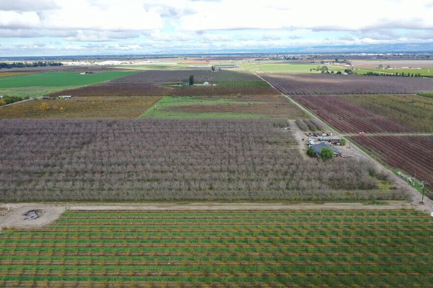 More Photos Of 6710 Indianola ave, Del Rey Land For Sale