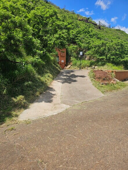 More Photos Of 94-990 Pakela St, Waipahu Self Storage For Sale