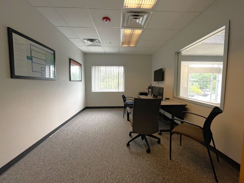 More Photos Of 5402 W Laurel St, Tampa Loft Creative Space For Sale