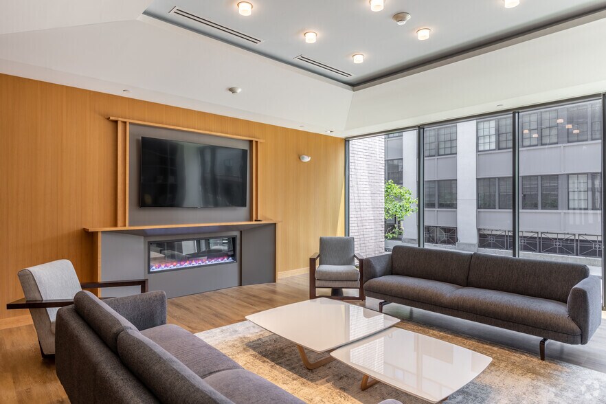 More Photos Of 18 High St, New Haven Apartments For Lease