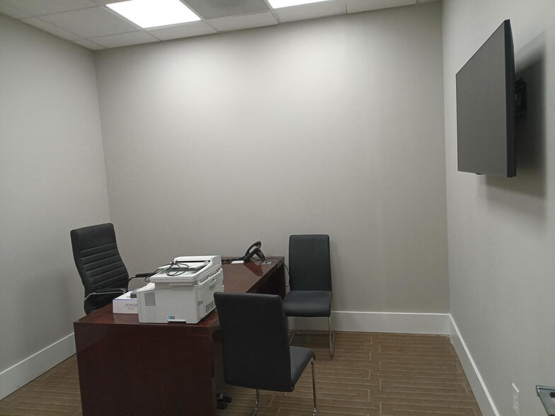 More Photos Of 5945 Peachtree Cors E, Peachtree Corners Flex For Sale