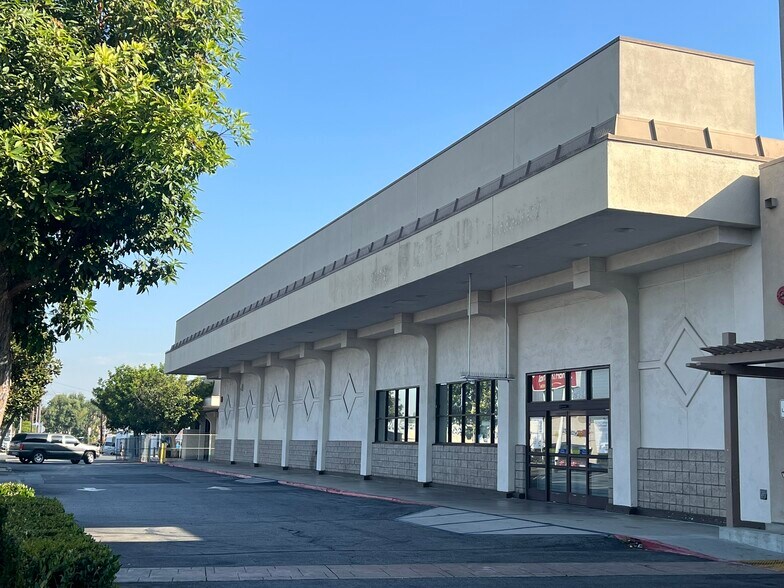 More Photos Of 9820 Alondra Blvd, Bellflower Drugstore For Lease