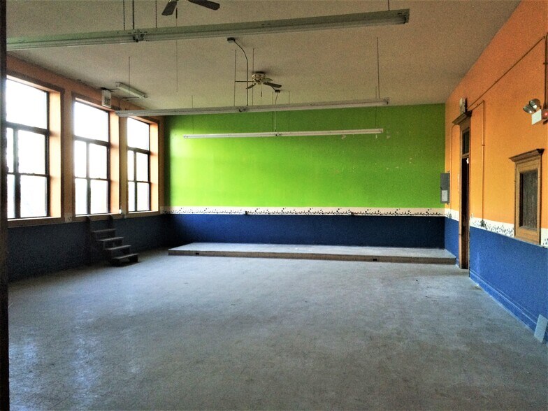 More Photos Of 1812-1814 S Ashland Ave, Chicago Office For Lease