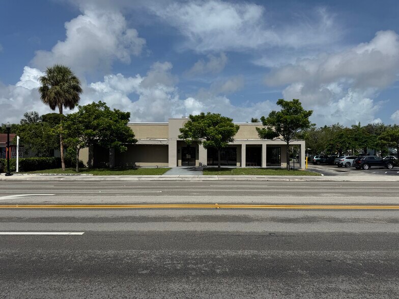 Primary Photo Of 1722 N Federal Hwy, Hollywood General Retail For Lease