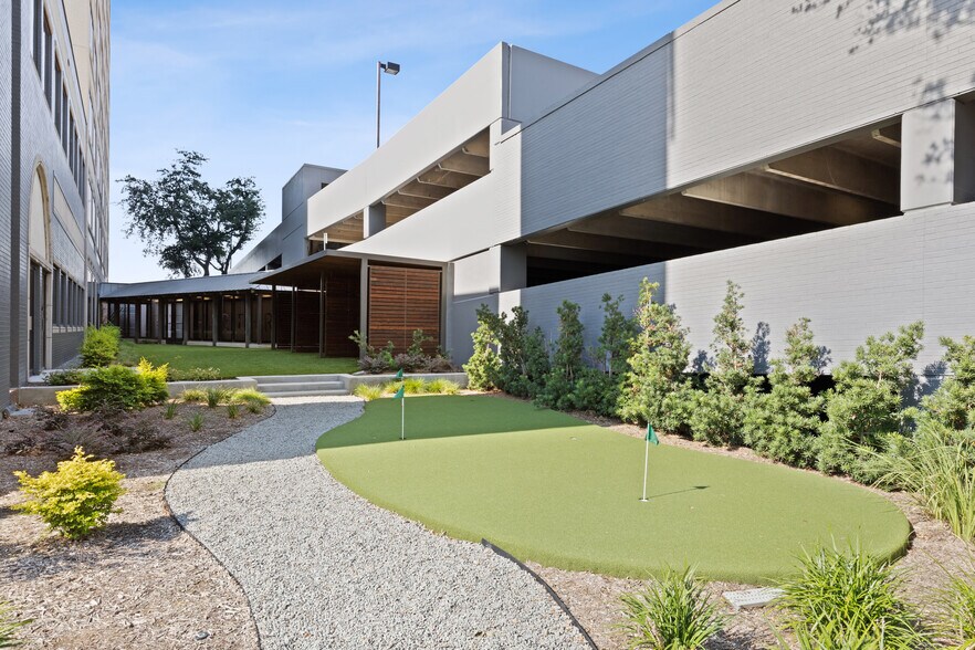 More Photos Of 16415 Addison Rd, Addison Office For Lease