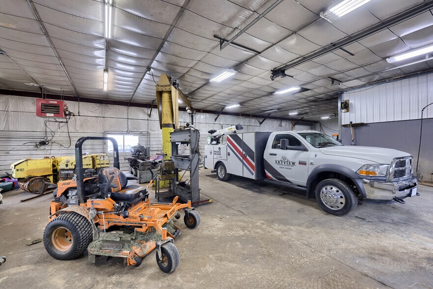 More Photos Of 608 Fairview Rd, Manheim Specialty For Lease
