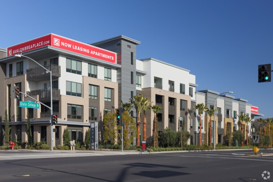 More Photos Of 185 S State College Blvd, Brea Apartments For Lease