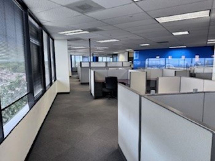 More Photos Of 2550 Gray Falls Dr, Houston Office For Lease