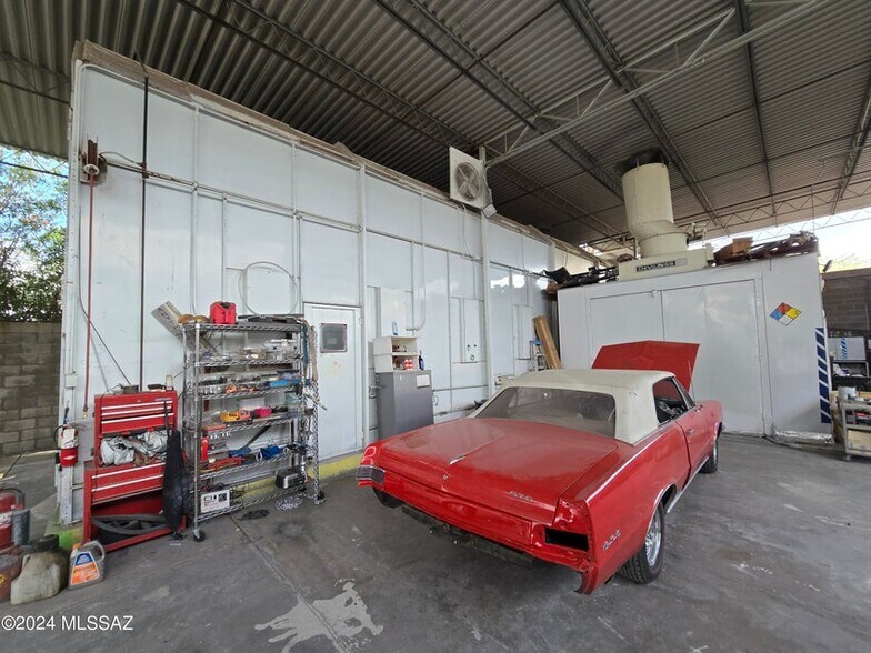 More Photos Of 1750 W Roger Rd, Tucson Auto Repair For Sale