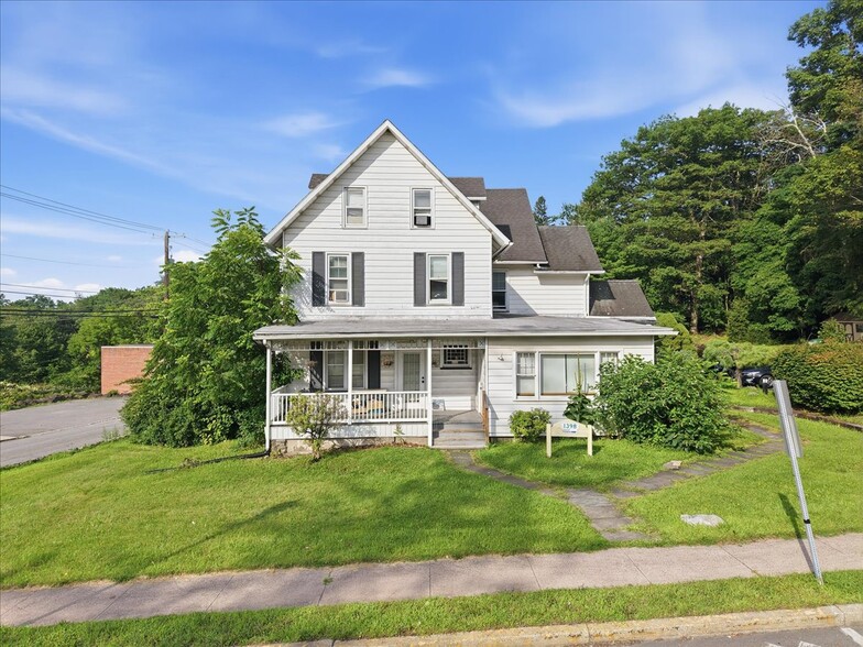 More Photos Of 1398 Pocono Blvd, Mount Pocono Office For Sale