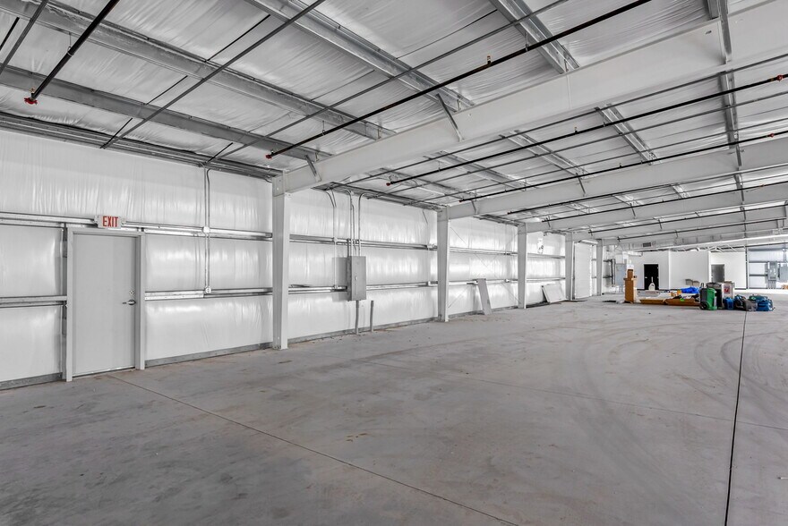 More Photos Of 10012 State Road 52, Hudson General Retail For Sale