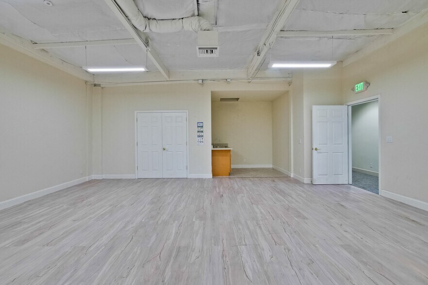 More Photos Of 853 Brown Rd, Fremont Research And Development For Lease