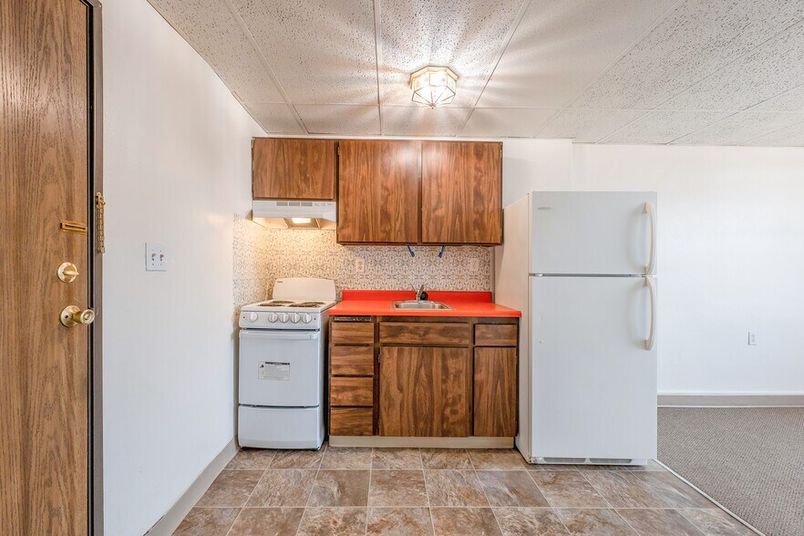 More Photos Of 803-815 SE Stephens St, Roseburg Multifamily For Sale