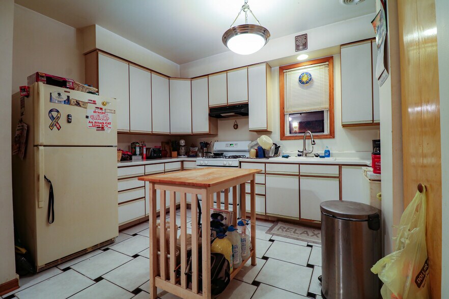 More Photos Of 40523 N Il Route 83, Antioch Apartments For Sale