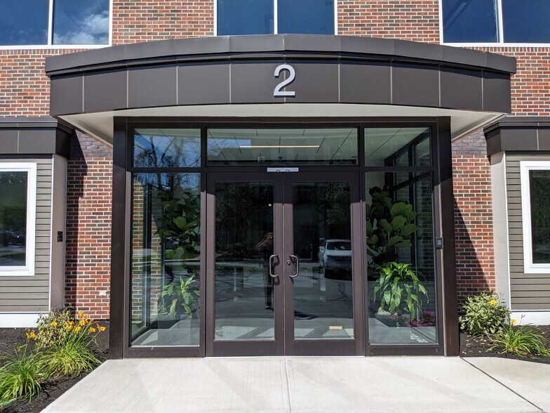 More Photos Of 2 Lan Dr, Westford Office For Lease