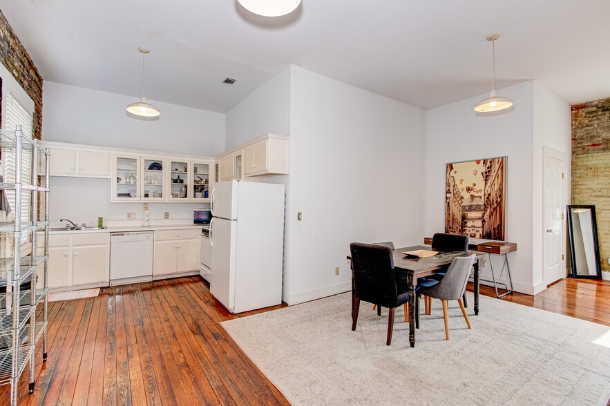 More Photos Of 215 10th St, Augusta Storefront Retail Residential For Sale