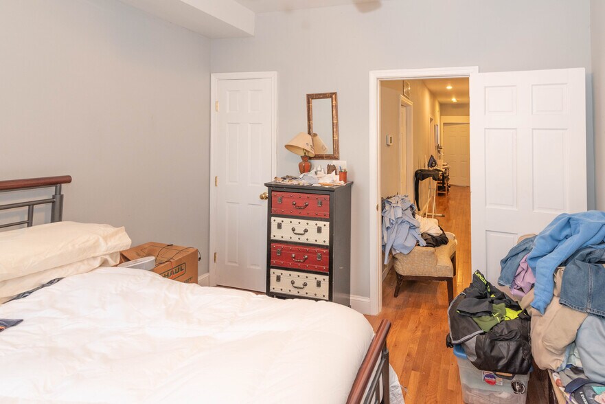 More Photos Of 2445 Lakeview Ave, Baltimore Apartments For Sale