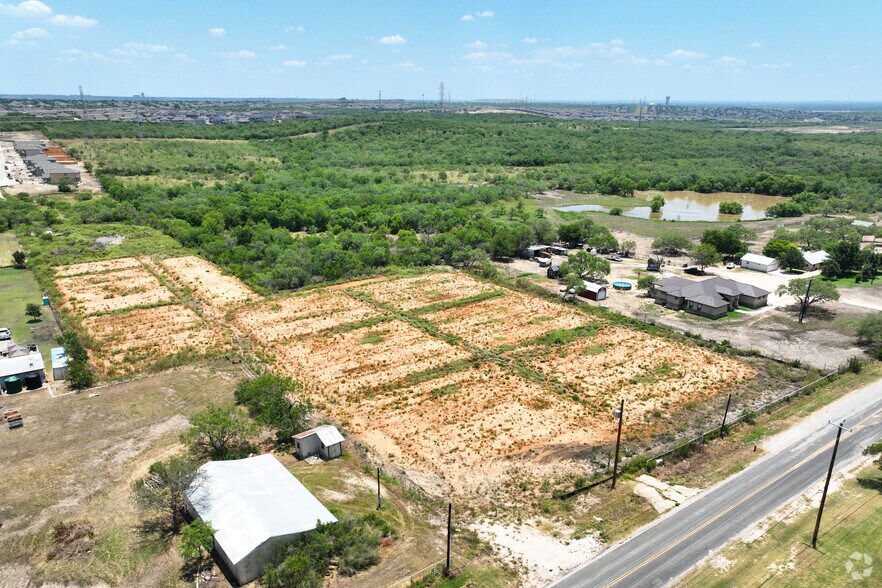 More Photos Of 3402 Grosenbacher Rd, San Antonio Self Storage For Sale