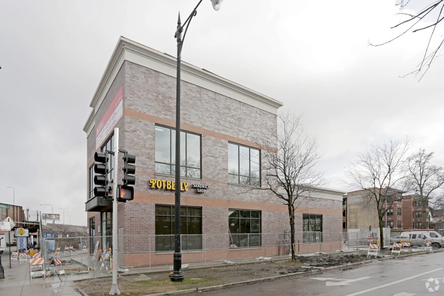 More Photos Of 4183 W Irving Park Rd, Chicago Storefront Retail Office For Sale
