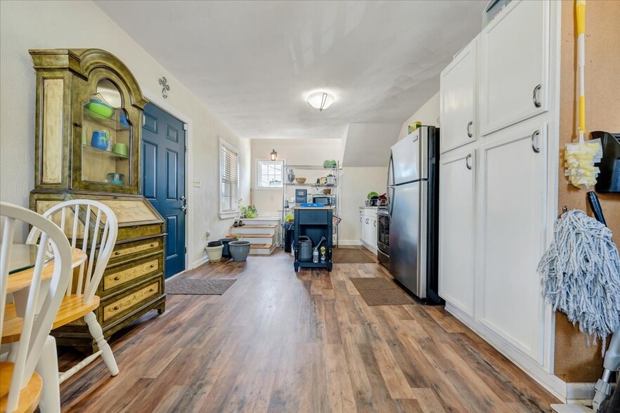 More Photos Of 3118 Williamson Rd NW, Roanoke Freestanding For Sale