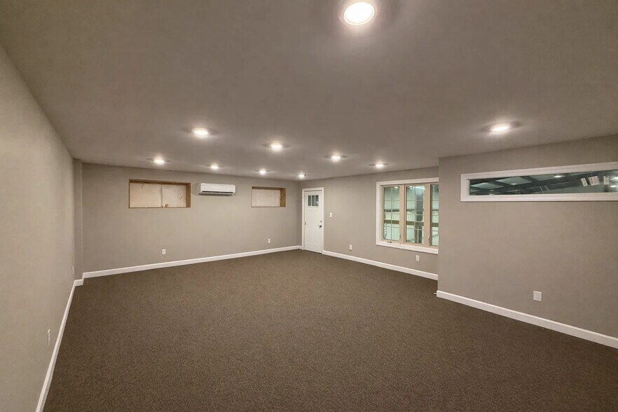 More Photos Of 93 Miller Dr, Jackson Warehouse For Sale