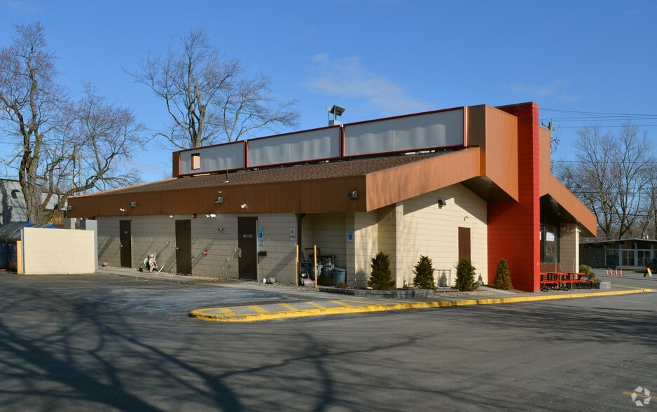 More Photos Of 1512 Western Ave, Albany Restaurant For Lease