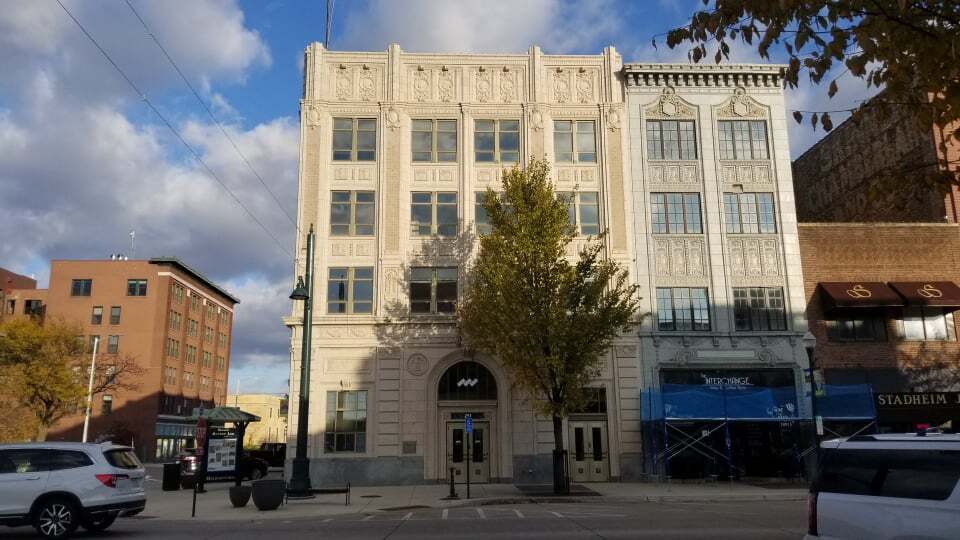 More Photos Of 201 S Broadway Ave, Albert Lea Loft Creative Space For Lease