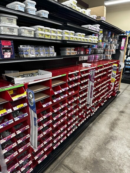 More Photos Of 7797 Silver Lake Rd, Maple Falls Service Station For Sale