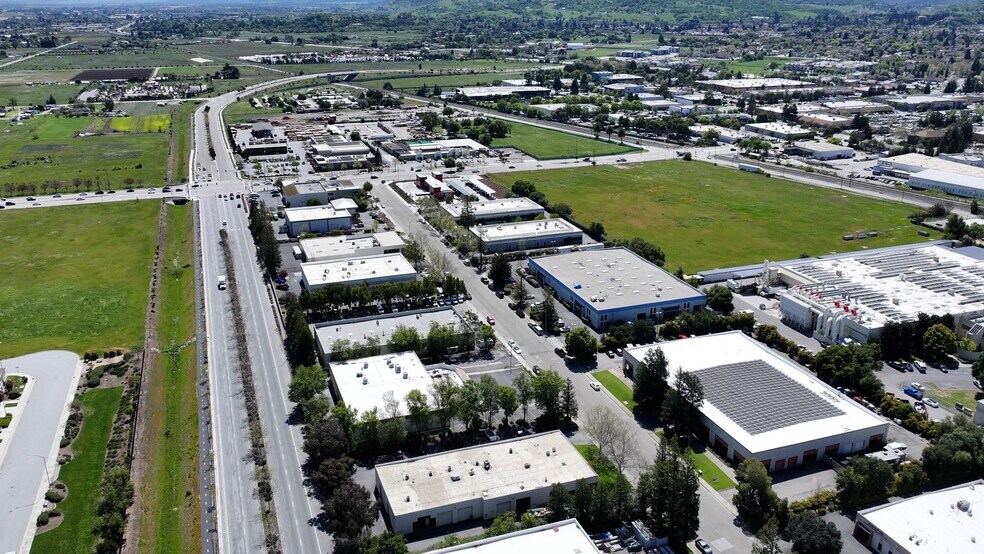 More Photos Of 16120 Caputo Dr, Morgan Hill Manufacturing For Lease