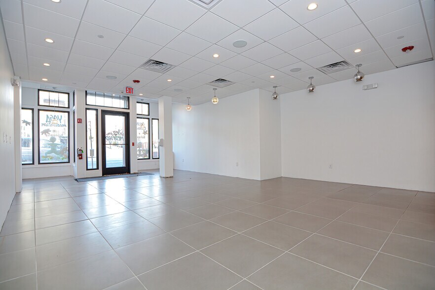 More Photos Of 24-28 High St, Medford Apartments For Lease