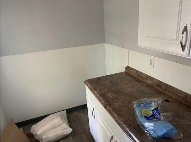 More Photos Of 725 N Wood Ave, Linden Storefront Retail Residential For Lease