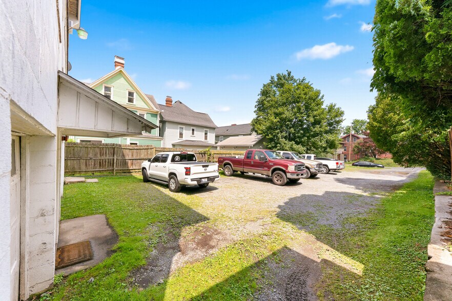 More Photos Of 320 Watts St, Morgantown Apartments For Sale