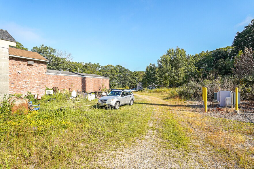 More Photos Of 347 Riverside Dr, North Grosvenordale Industrial For Sale