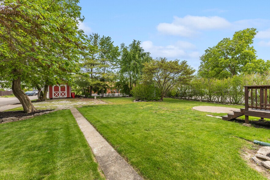 More Photos Of 4103 Broadway, Grove City Freestanding For Sale