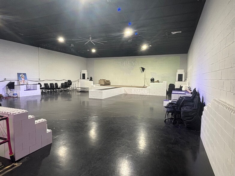 More Photos Of 861 Washington Ave, Marietta Light Manufacturing For Sale