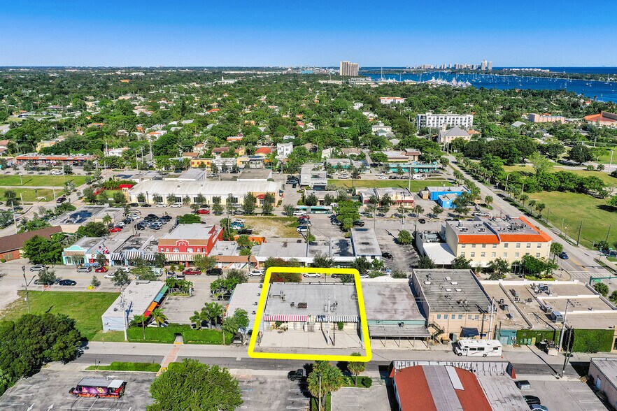More Photos Of 420 Northwood Rd, West Palm Beach Storefront For Lease