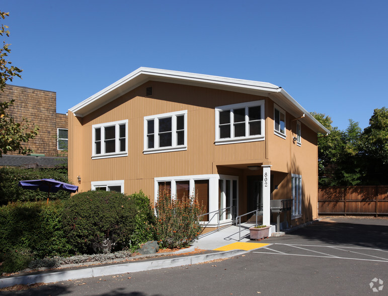 Primary Photo Of 802 College Ave, Kentfield Office For Lease