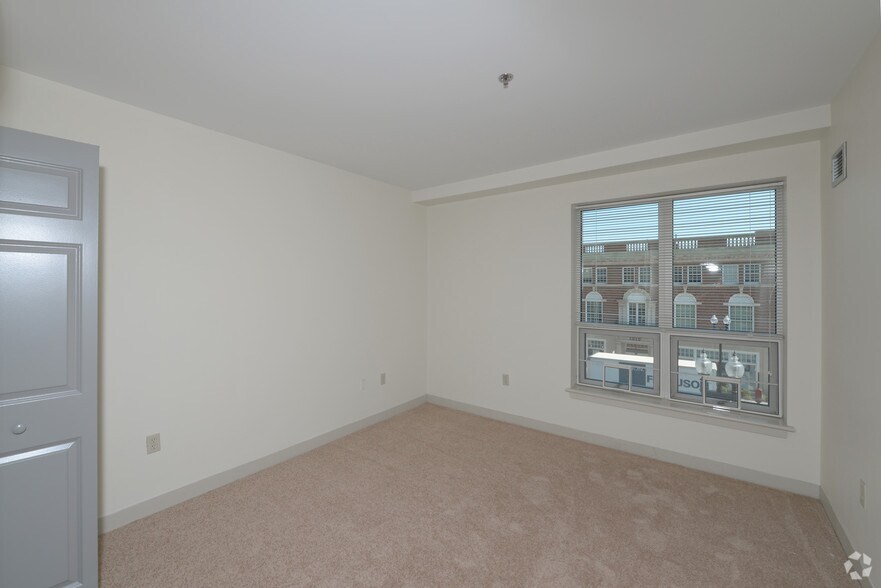 More Photos Of 1205 Hancock St, Quincy Apartments For Lease